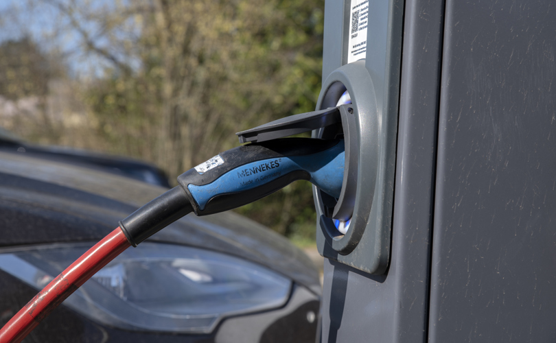 Update ERE-certificaten: vergoeding bij opladen auto van de zaak is geen loon  